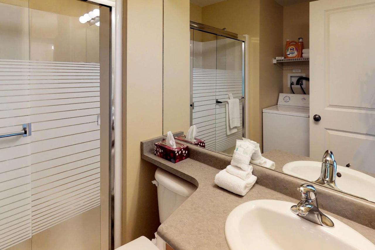 Trappers Crossing 28 Apartment Big White Ski Resort Ngoại thất bức ảnh